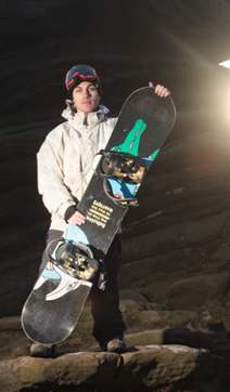 Tom Farrow, professional snowboarder gains snowboarding instructor qualification