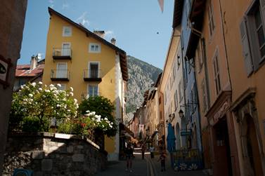 accommodation for tour de france alpine stages